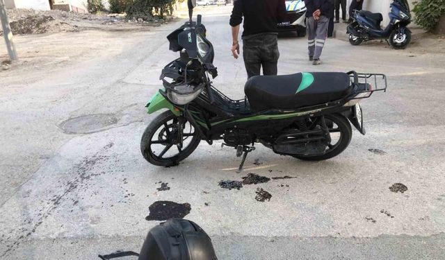 Motosiklet ile otomobil çarpıştı: 1 yaralı