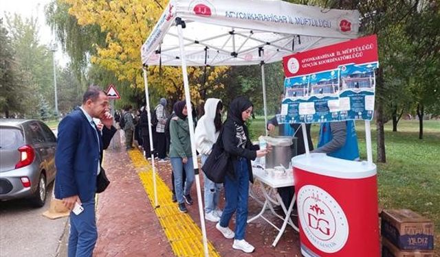 Müftülük üniversite öğrencilerine yönelik karşılama, tanıtım ve kitap standı açtı