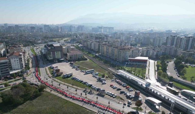 Öğrencilerden teröre lanet, "Yaşasın Cumhuriyet" yürüyüşü