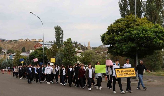 Oltu’da sağlıklı yaşam yürüyüşü düzenlendi