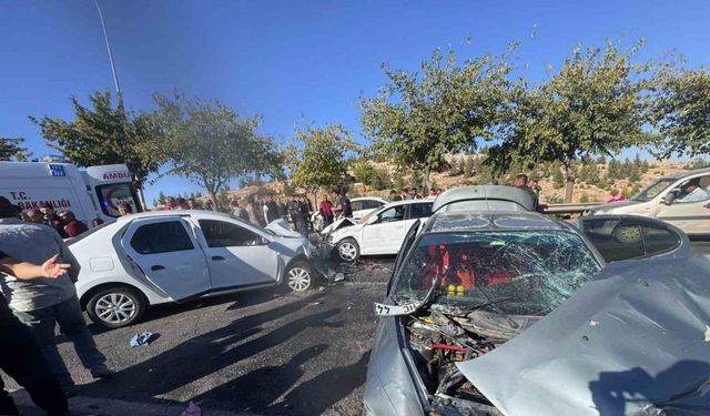 Şanlıurfa’da zincirleme trafik kazası: 5 yaralı