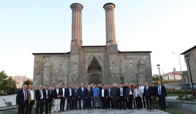 Sekmen: “Şehrimizi daha ileri taşımaya kararlıyız”