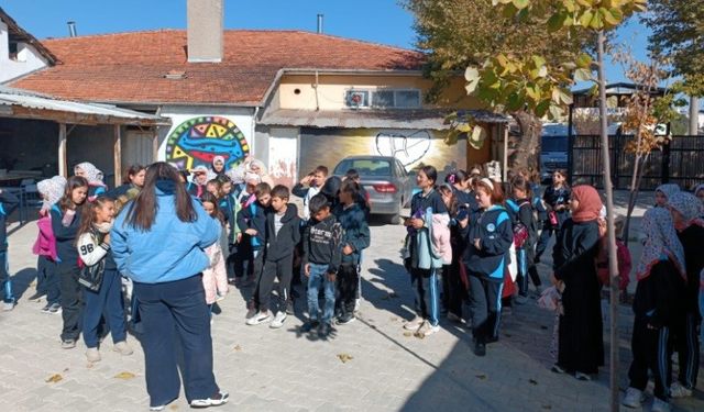 Şeyh Edebali İmam Hatip Ortaokulu öğrencileri Tavşanlı Höyüğü’nde