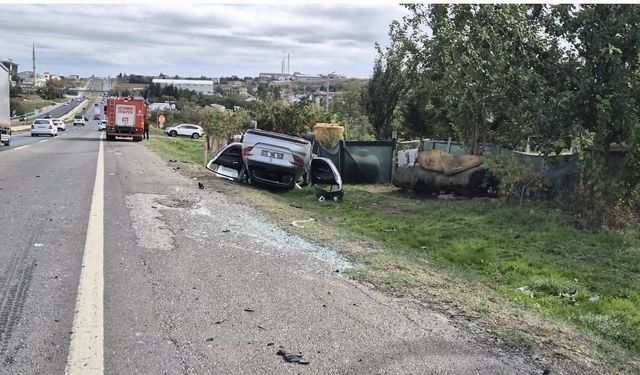 Silivri’de kaza yapan iki otomobil takla attı