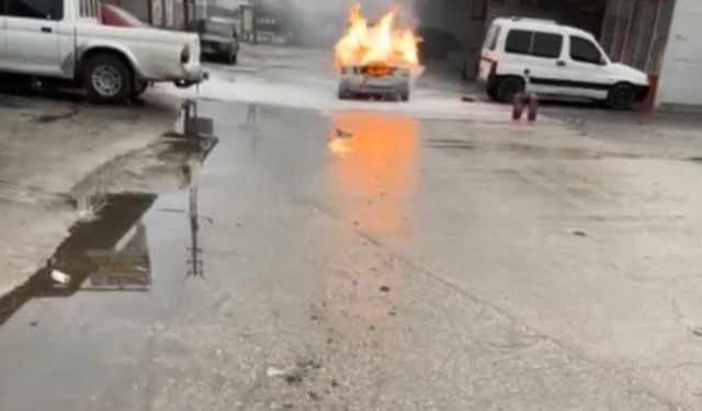 Tokat’ta muayeneye götürülen otomobil kül oldu