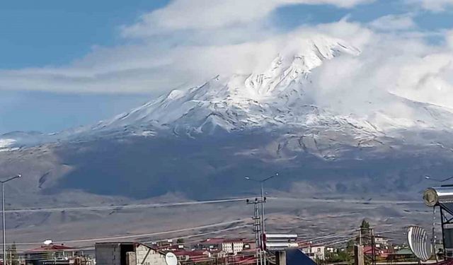 Türkiye’nin "çatısı" beyaza büründü