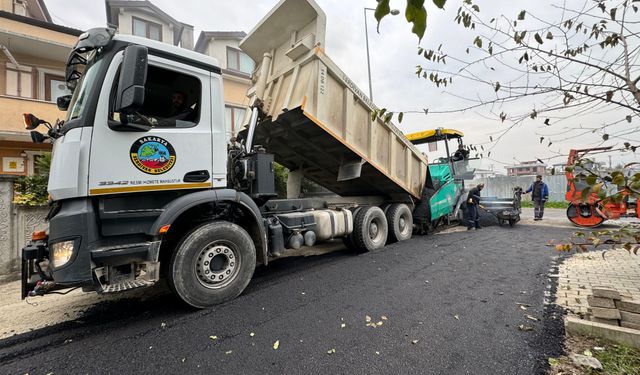 Serdivan'da Yollar Yenileniyor