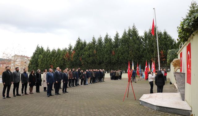 Ferizli'de Öğretmenler Günü coşkuyla kutlandı