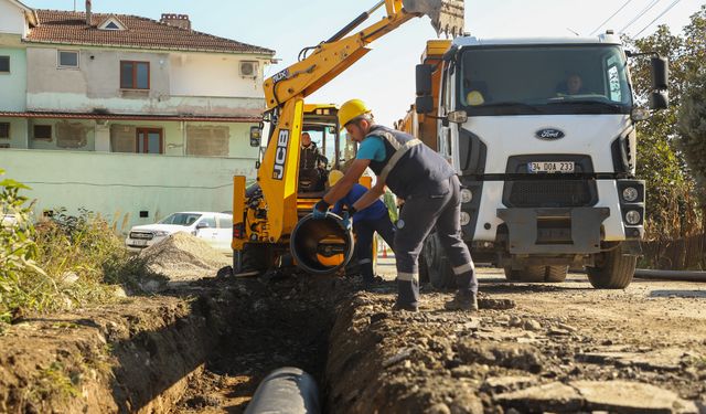 Akyazı Cumhuriyet Mahallesi’ne bin 300 metrelik güçlü altyapı dokunuşu