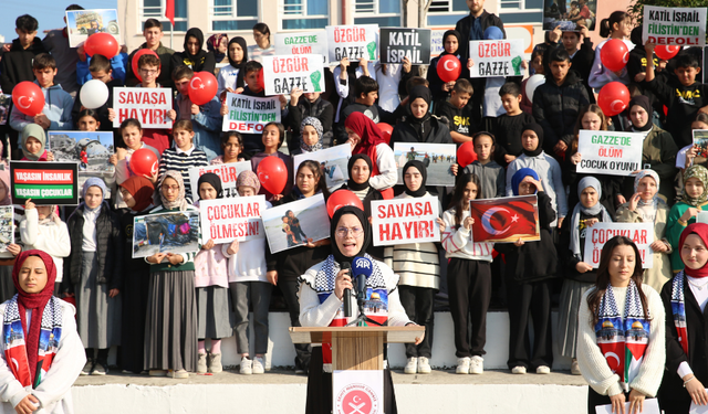 Öğrenciler Dünya Çocuk Hakları Günü'nde Filistinli akranlarını unutmadı