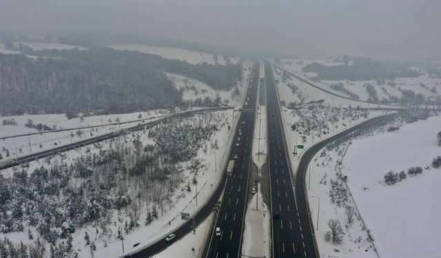 Bolu Dağı Tüneli kar temizleme çalışması nedeniyle kısa süreli ulaşıma kapatılacak