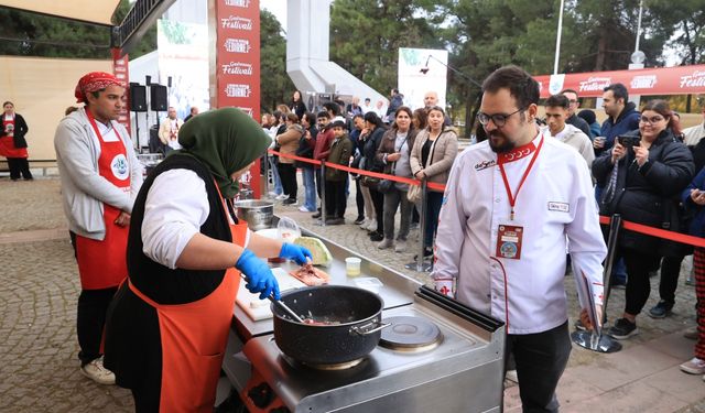 Edirne'deki gastronomi festivalinde yemek yarışmaları düzenlendi