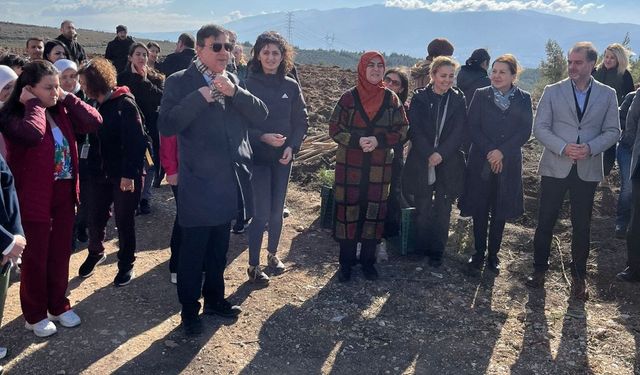 Mudanya'da organ bağışı donörleri anısına fidanlar toprakla buluşturuldu