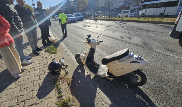 Orhangazi'de çarpışan 2 motosikletin sürücüleri yaralandı