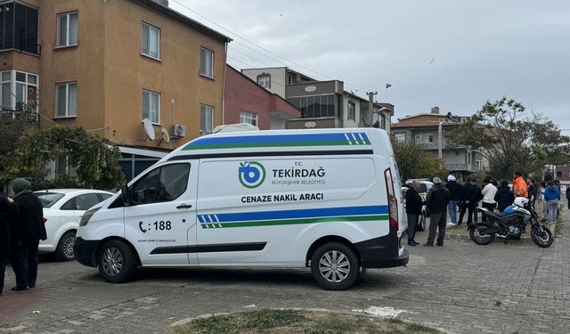 Tekirdağ'da 2 genç kız kaldıkları evde silahla vurulmuş halde bulundu