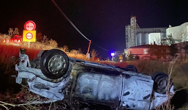 Tekirdağ'da devrilen otomobilin sürücüsü yaşamını yitirdi