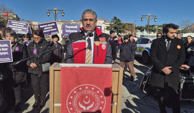 Tekirdağ'da kadına yönelik şiddete karşı farkındalık yürüyüşü yapıldı