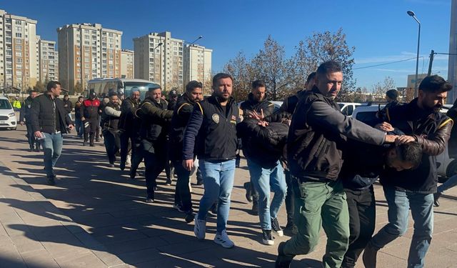 Teknik direktör Ersin Aka'nın öldürülmesine ilişkin gözaltına alınan 13 zanlı adliyede