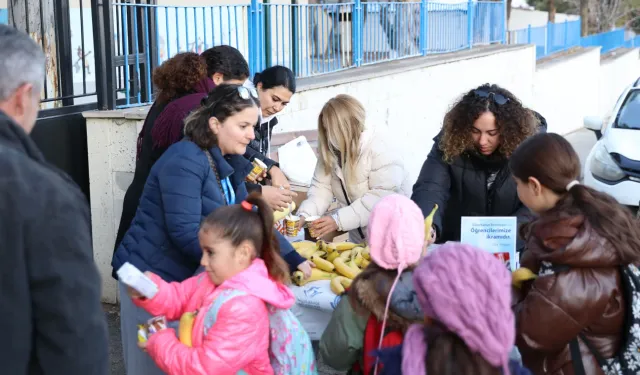 İzmir Güzelbahçe çocukların beslenmelerini zenginleştirdi