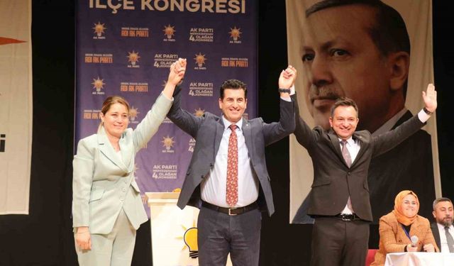 AK Parti Merkezefendi’de bayrak değişimi gerçekleşti