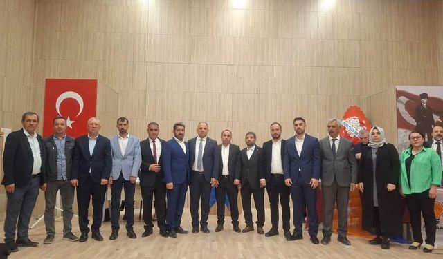 AK Parti Selendi İlçe Başkanlığına Şafak Aydoğuş seçildi