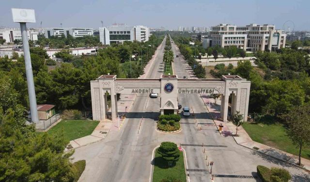 Akdeniz Üniversitesi URAP sıralamasında yükseldi