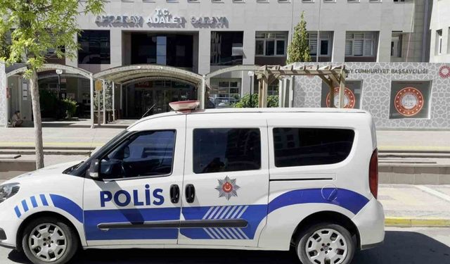 Alkollü vaziyette tabanca temizlerken çocuğu vuran polis tutuklandı