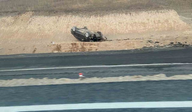 Ardahan’da yoldan çıkan otomobilin sürücüsü yaralandı