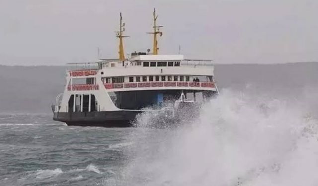 Bandırma ve Erdek’te feribot seferleri olumsuz hava şartları sebebiyle iptal edildi