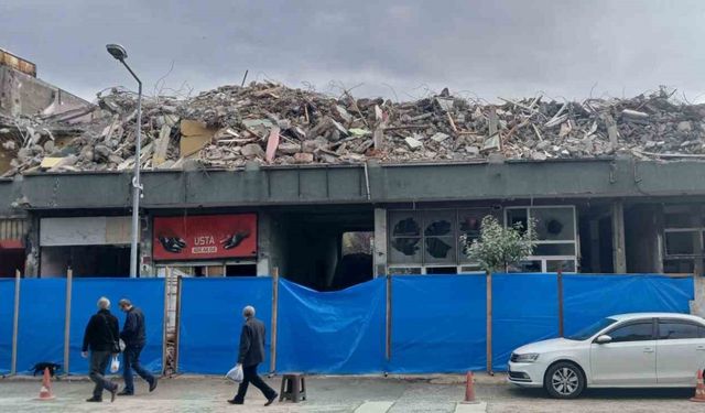 Başkan Değirmenci, “Karabük’e dev hizmet binasını kazandırmak için kolları sıvadık”