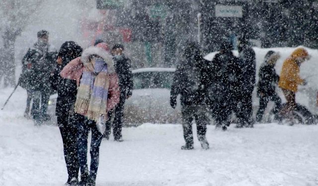 Bayburt Üniversitesinde kar tatili 1 gün daha uzatıldı