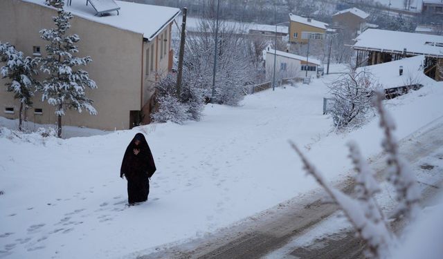 Bayburt’ta beklenen kar Pazar günü geliyor hava sıcaklıkları 10 derece birden düşecek