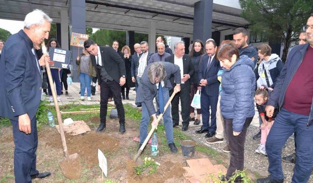 BUÜ’de ağaçlandırma çalışmaları devam ediyor