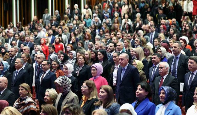 Cumhurbaşkanı Erdoğan: “Her türlü insan hakkı ihlalini görmezden gelenlerin meselesi asla kadınların hak ve hukuku, özgürlüğü olamaz”