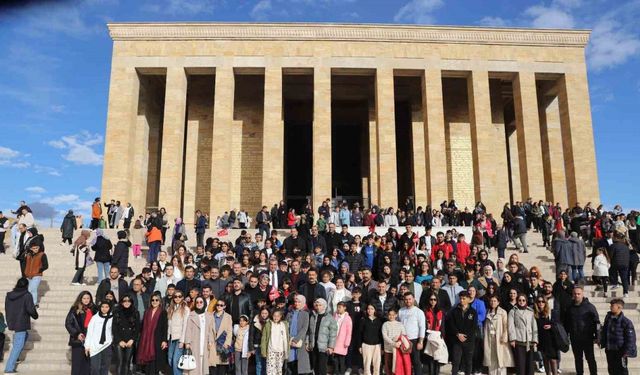 Depremzede çocuklar, ‘Yüreğimizdeki Işık’ projesi kapsamında Ankara’yı gezdiler