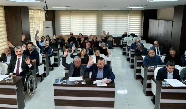 Giresun Belediyesi bütçeyi artırdı, su fiyatlarını düşürdü