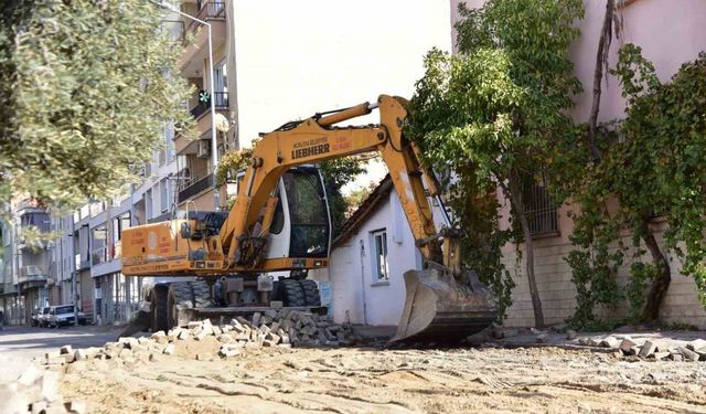 İncirliova Zafer Mahallesi’nin en büyük iki caddesi yenileniyor