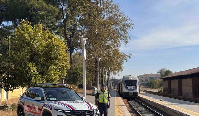 Jandarma ekipleri tren kazalarına karşı uyardı