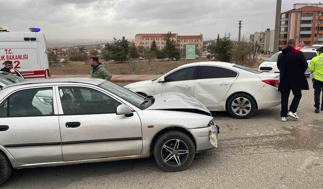 Keşan’da iki otomobilin çarpıştığı kazada 1 kişi yaralandı