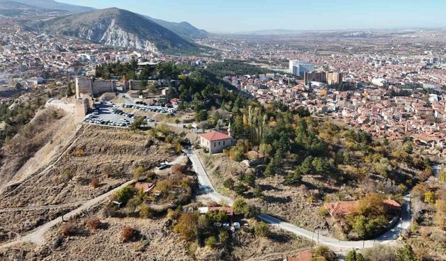 Kütahya’da ’Tarihi ve Doğayı Buluşturan Hisar Yürüyüş Yolu’nun ikinci etabı açıldı