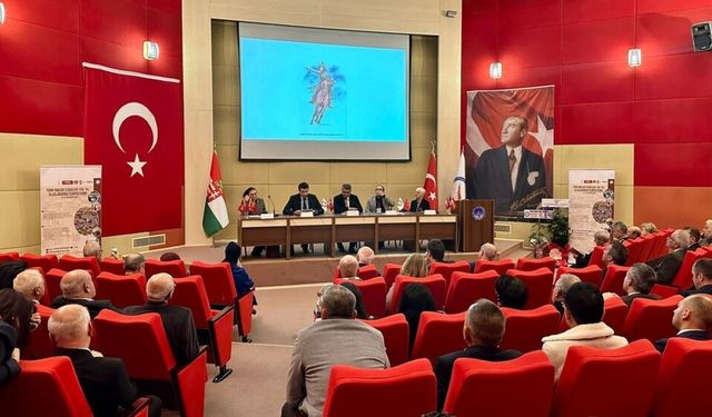 Kütahya’da ’Türkiye-Macaristan Kültür Yılı’ kapsamında sergi ve sempozyum düzenlendi