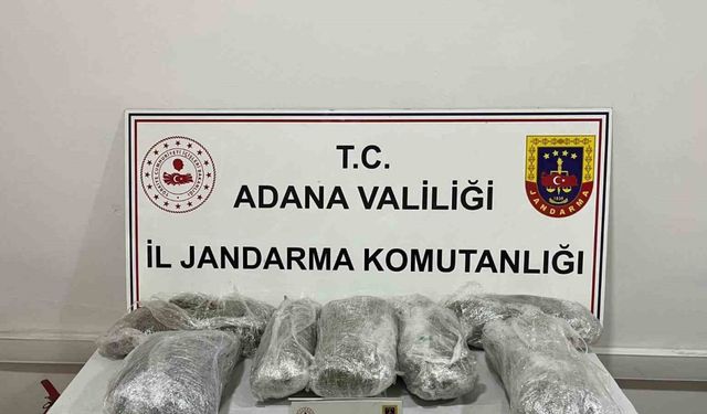 Otomobilde 6 kilogram uyuşturucu ele geçirildi