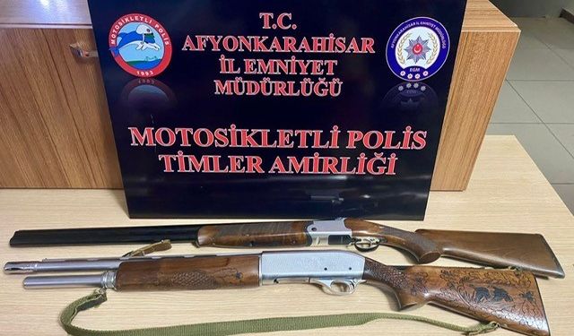 Polis şok uygulamada aranması olan 24 kişiyi yakaladı