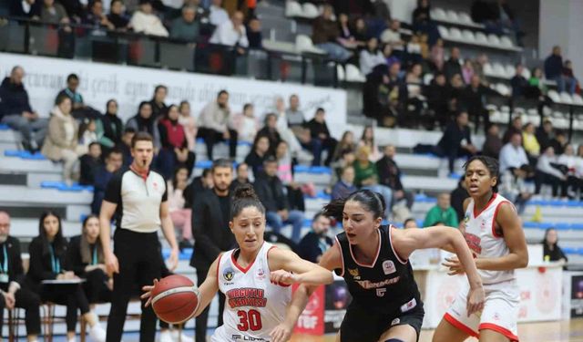 Potada gülen taraf Turgutlu Belediyespor Kadın Basketbol oldu