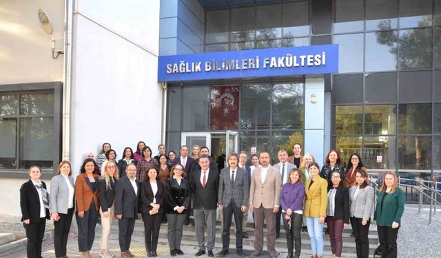 Sağlık Bilimleri Fakültesi’nin yeni dekanı Prof. Dr. Akansel oldu