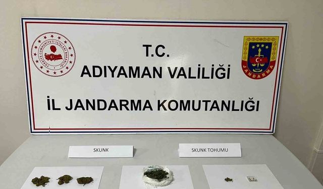 Şüpheli şahsın aracından uyuşturucu ele geçirildi