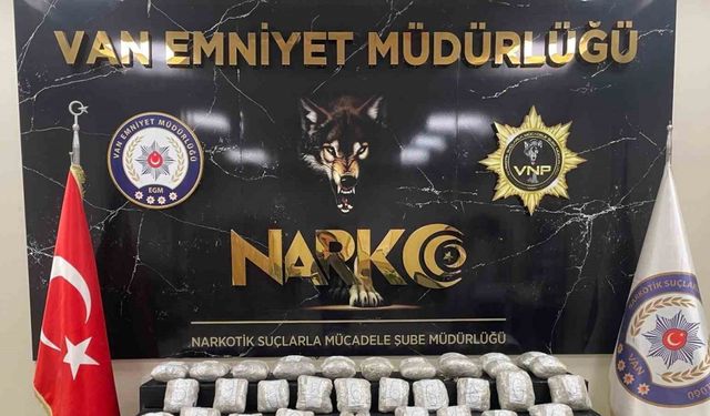 Van’da metruk binada 12 kilo 900 gram esrar ele geçirildi