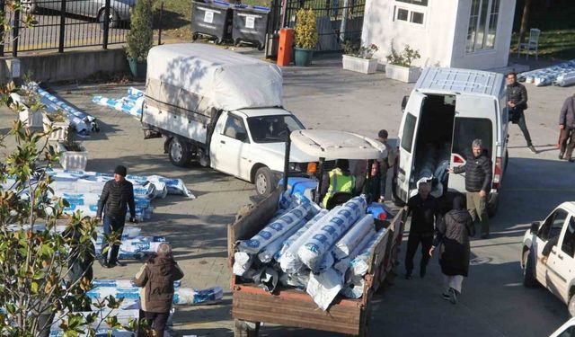 Yalova’da 167 çiftçiye 59 ton sera naylonu dağıtıldı