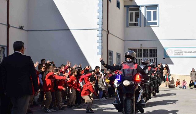 Yunus Timleri’nden ilkokul öğrencilerine nefes kesen gösteri