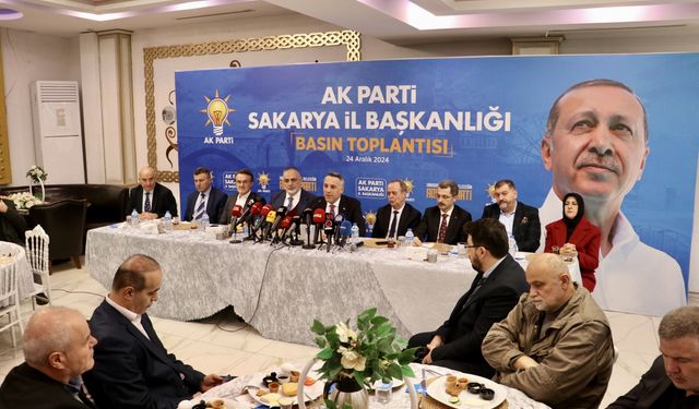 AK Parti İl Başkanı Tever, gazetecilerle buluştu